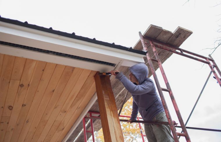 We offer free gutter inspection and estimation in Westchester